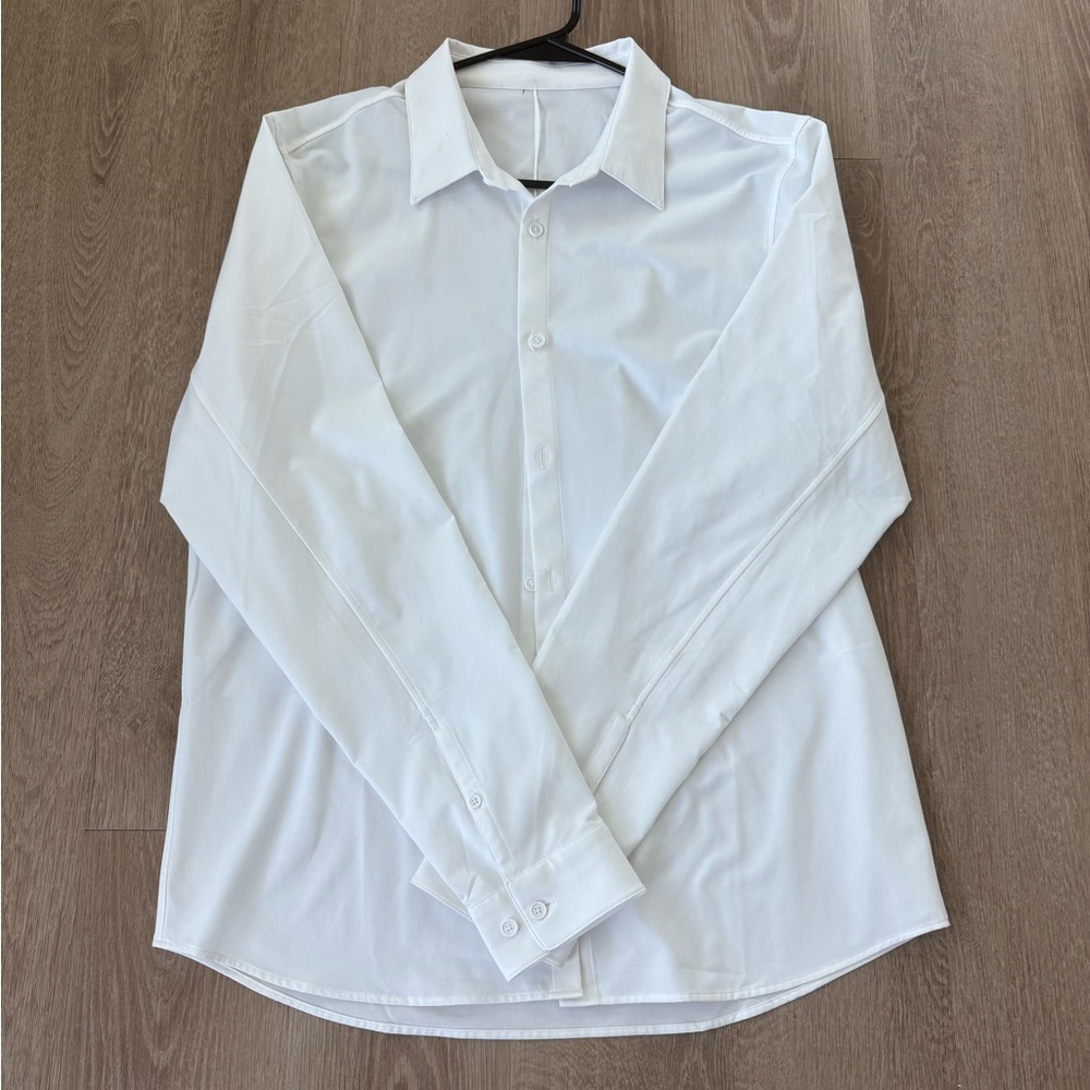 lululemon athletica Men's White Stretch Button-Up Shirt